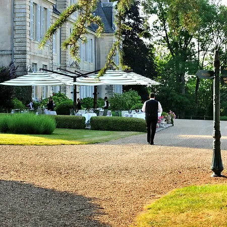 Hotel Chateau De Curzay-sur-Vonne