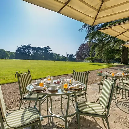 Hotel Chateau De Curzay-sur-Vonne